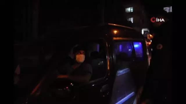 Hatay'da tam kapanmanın ilk saatlerinde 68 bin 380 TL cezai işlem uygulandı Hatay'da tam kapanmanın ilk saatlerinde 68 bin 380 TL cezai işlem uygulandı