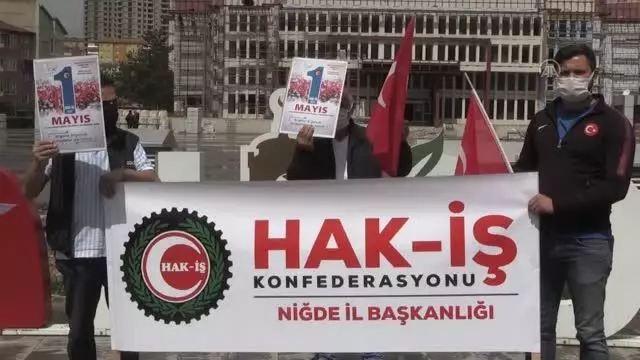 İç Anadolu Bölgesi'ndeki 6 ilde 1 Mayıs Emek ve Dayanışma Günü dolayısıyla basın açıklaması yapıldı İç Anadolu Bölgesi'ndeki 6 ilde 1 Mayıs Emek ve Dayanışma Günü dolayısıyla basın açıklaması yapıldı