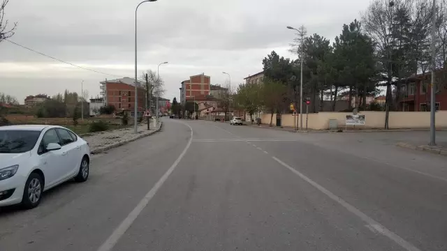 İhsaniye ilçesini sessize bürüdü İhsaniye ilçesini sessize bürüdü