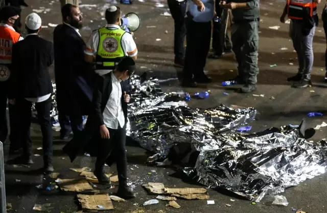 İsrail'de Lag B'omer Bayramı Kutlamalarında İzdiham: 44 Ölü İsrail'de Lag B'omer Bayramı Kutlamalarında İzdiham: 44 Ölü