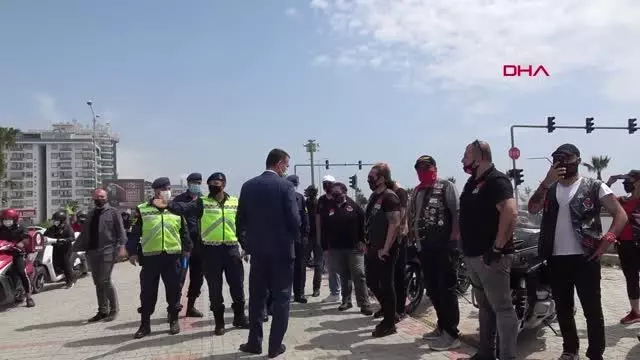 Jandarmadan motokuryelere güvenli sürüş eğitimi Jandarmadan motokuryelere güvenli sürüş eğitimi