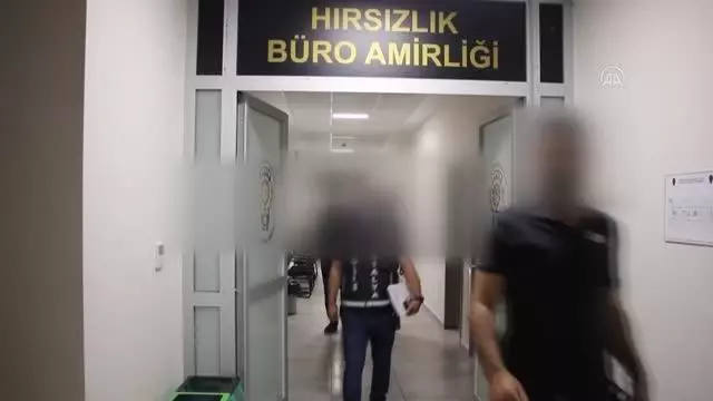 Kablo hırsızlığı iddiasıyla yakalanan 3 zanlı tutuklandı Kablo hırsızlığı iddiasıyla yakalanan 3 zanlı tutuklandı