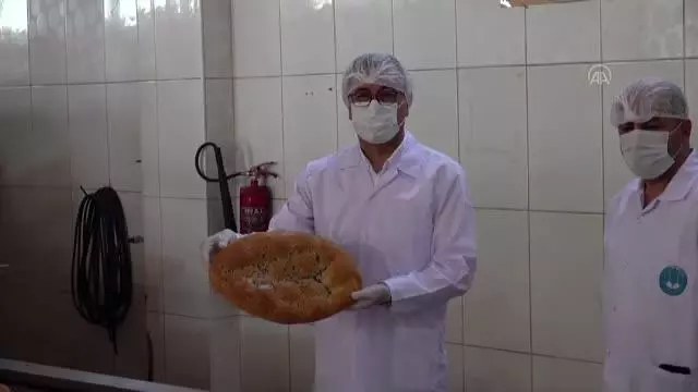 KAHRAMANMARAŞ - 'Tam kapanma' süresince ihtiyaç sahiplerinin ekmek ihtiyacını Büyükşehir Belediyesi karşılayacak KAHRAMANMARAŞ - 'Tam kapanma' süresince ihtiyaç sahiplerinin ekmek ihtiyacını Büyükşehir Belediyesi karşılayacak