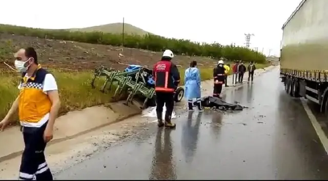 - Kamyon ile traktör çarpıştı: 1 ölü - Kamyon ile traktör çarpıştı: 1 ölü