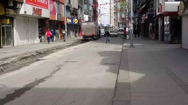 Besni'de tam kapanma başladı Besni'de tam kapanma başladı