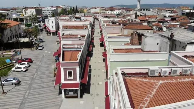 Kapanma öncesi oluşan yoğunluk yerini sessizliğe bıraktı Kapanma öncesi oluşan yoğunluk yerini sessizliğe bıraktı