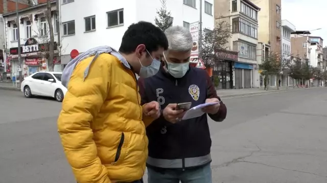 Son dakika... Kars'ta polis denetimlere hızlı başladı.. İzin belgesi olmadan sokağa çıkanlara ceza kesildi Son dakika... Kars'ta polis denetimlere hızlı başladı.. İzin belgesi olmadan sokağa çıkanlara ceza kesildi