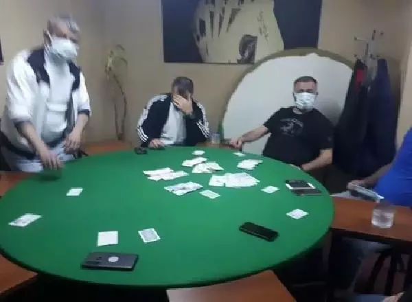 KARTAL'DA KIRAATHANEYE KUMAR BASKINI KAMERADA KARTAL'DA KIRAATHANEYE KUMAR BASKINI KAMERADA
