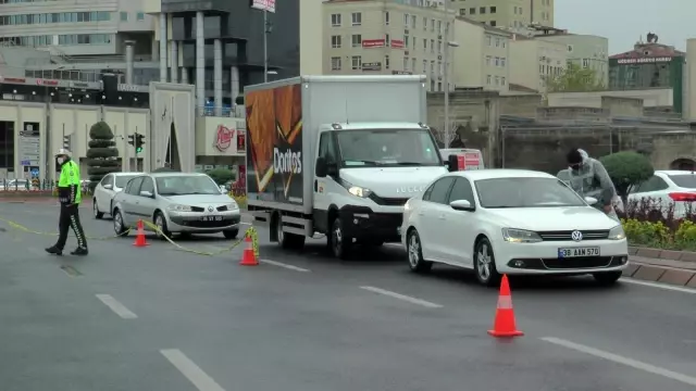 Kayseri'de tam kapanma denetimleri sürüyor Kayseri'de tam kapanma denetimleri sürüyor