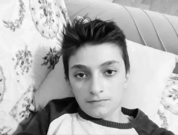 Son dakika gündem: KENENİN ISIRDIĞI EMRE SELİM, YAŞAM MÜCADELESİ VERİYOR Son dakika gündem: KENENİN ISIRDIĞI EMRE SELİM, YAŞAM MÜCADELESİ VERİYOR