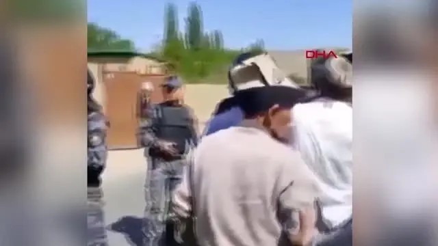 Kırgızistan-Tacikistan sınırında silahlı çatışma: 39 can kaybı Kırgızistan-Tacikistan sınırında silahlı çatışma: 39 can kaybı