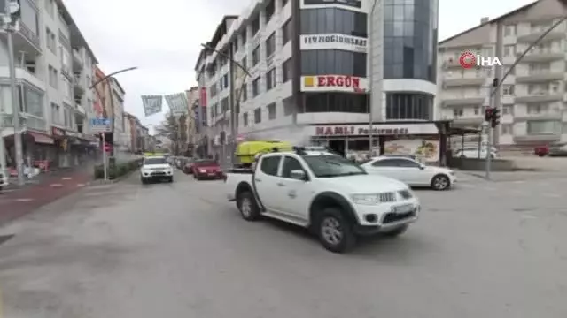 Son dakika haberleri | Kırşehir'de Belediye ilaçlama, polis kimlik kontrolü, Hak-iş ise işçi bayramı kutlaması yaptı Son dakika haberleri | Kırşehir'de Belediye ilaçlama, polis kimlik kontrolü, Hak-iş ise işçi bayramı kutlaması yaptı