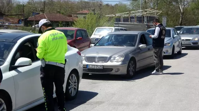 Kısıtlama başladı, Uşak'ta denetimler arttı