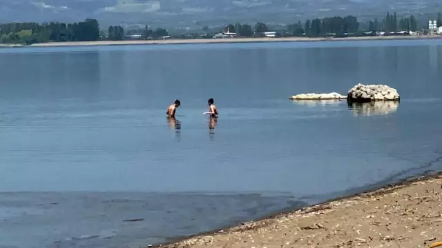 Kısıtlamada yüzme keyfi Kısıtlamada yüzme keyfi
