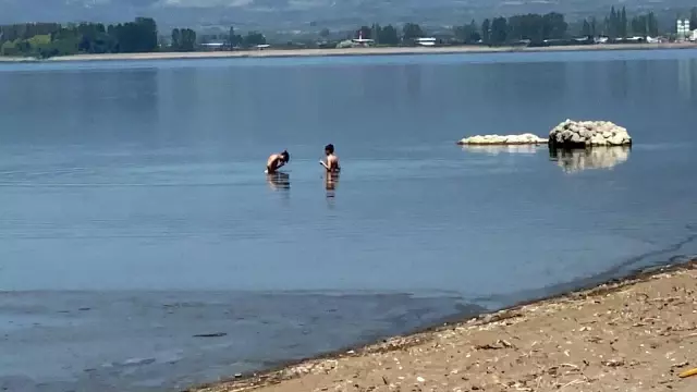 Kısıtlamada yüzme keyfi Kısıtlamada yüzme keyfi