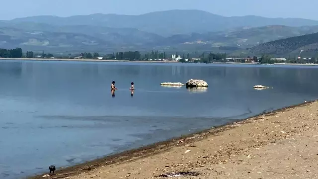 Kısıtlamada yüzme keyfi Kısıtlamada yüzme keyfi