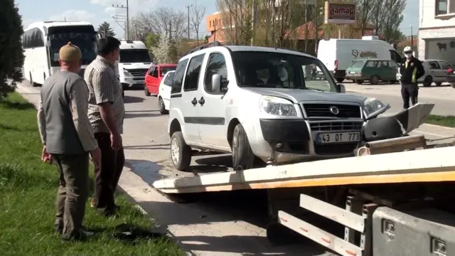 Son dakika haber: Ani karar kazaya davetiye çıkarttı: 1 kişi yaralandı Son dakika haber: Ani karar kazaya davetiye çıkarttı: 1 kişi yaralandı