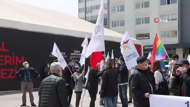 LGBTİ ve HDP'nin 1 Mayıs kutlamasında ilginç anlar LGBTİ ve HDP'nin 1 Mayıs kutlamasında ilginç anlar
