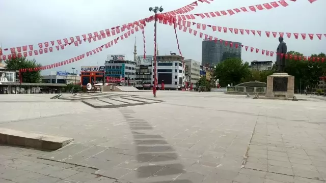Malatya'da kısıtlamanın ilk gününde sessizlik hakim Malatya'da kısıtlamanın ilk gününde sessizlik hakim