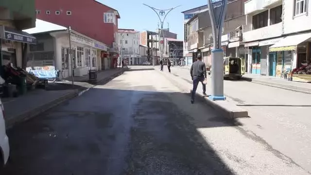 Malazgirt'te 'tam kapanma' ile sessizlik hakim oldu Malazgirt'te 'tam kapanma' ile sessizlik hakim oldu