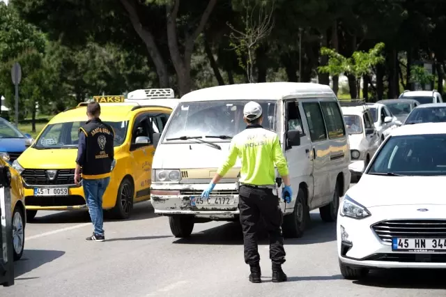 Manisa'da tam kapanma denetimi Manisa'da tam kapanma denetimi