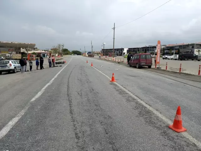 Son dakika haberi | Motosiklet ile otomobil kafa kafaya çarpıştı: 1 ölü Son dakika haberi | Motosiklet ile otomobil kafa kafaya çarpıştı: 1 ölü