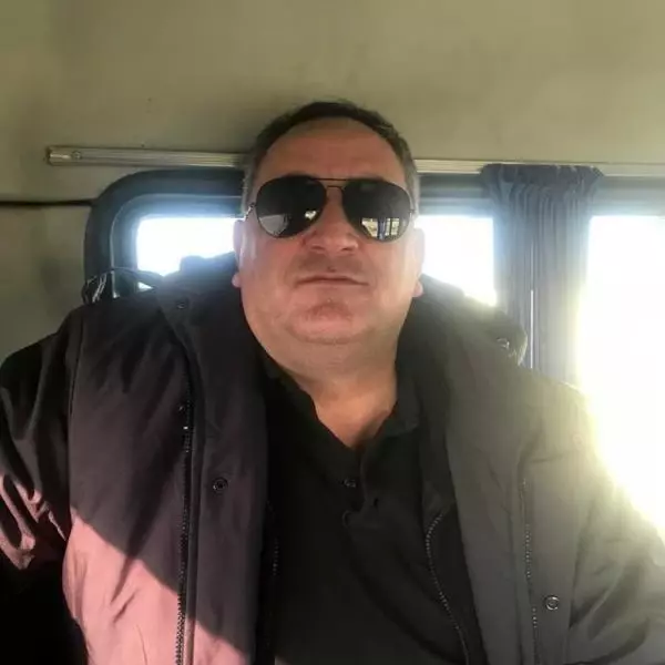 Nizamiye kapısı üzerine devrilen infaz ve koruma memuru öldü Nizamiye kapısı üzerine devrilen infaz ve koruma memuru öldü