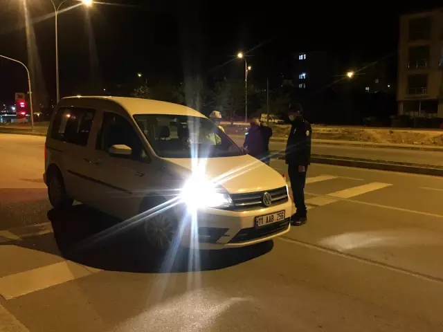 Osmaneli ilçesi girişinde denetimler sıklaştırıldı Osmaneli ilçesi girişinde denetimler sıklaştırıldı