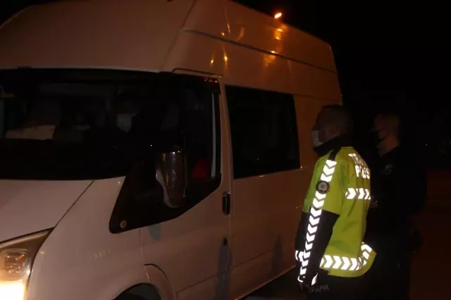 Osmaneli ilçesi girişinde denetimler sıklaştırıldı Osmaneli ilçesi girişinde denetimler sıklaştırıldı
