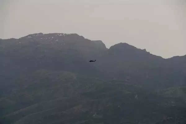 'Pençe' ve 'Eren' operasyonlarının sürdüğü Şırnak'ta askeri hareketlilik: Teröristlere ait hedefler ateş altına alındı 'Pençe' ve 'Eren' operasyonlarının sürdüğü Şırnak'ta askeri hareketlilik: Teröristlere ait hedefler ateş altına alındı