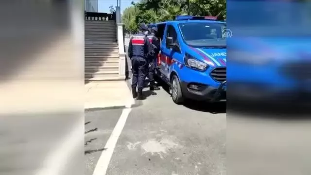 PKK/KCK propagandası yaptıkları ileri sürülen iki zanlı yakalandı PKK/KCK propagandası yaptıkları ileri sürülen iki zanlı yakalandı