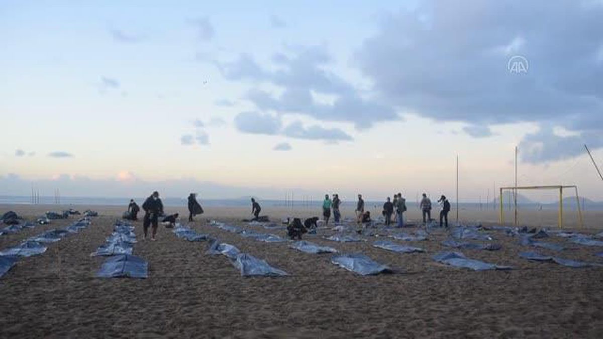 Son dakika haberi: RIO DE JANERIO - Brezilya'da Kovid-19 nedeniyle 400 bini geçen ölü sayısı protesto edildi