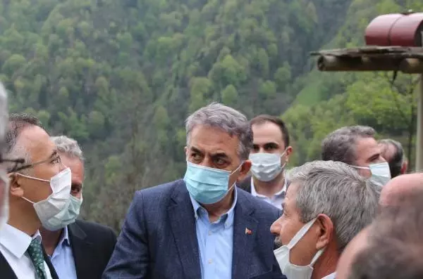 RİZE'DE VALİ VE MİLLETVEKİLİ HEYETİ, TAŞ OCAĞI KARŞITLARI İLE GÖRÜŞTÜ RİZE'DE VALİ VE MİLLETVEKİLİ HEYETİ, TAŞ OCAĞI KARŞITLARI İLE GÖRÜŞTÜ