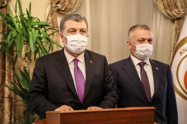 Sağlık Bakanı Koca: Tam kapanmak zorunlu oldu Sağlık Bakanı Koca: Tam kapanmak zorunlu oldu