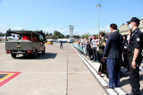 Saldırıda yaralanan uzman çavuş tedavi gördüğü hastanede şehit oldu (2)