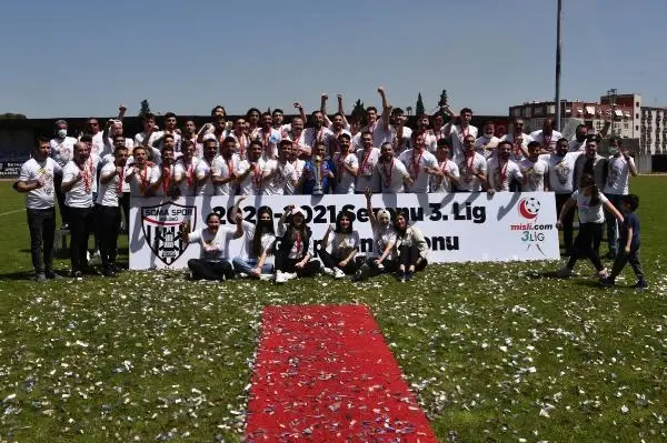 Şampiyon Somaspor kupasına kavuştu Şampiyon Somaspor kupasına kavuştu