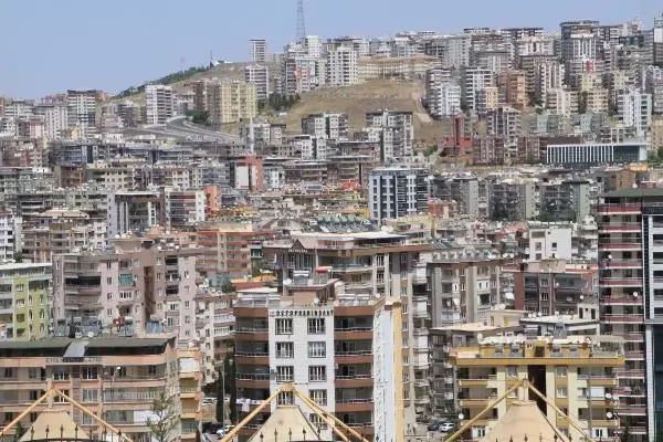 Şanlıurfa'da cadde ve sokaklarda sessizlik hakim