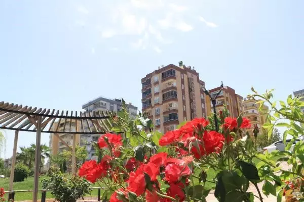 Şanlıurfa'da cadde ve sokaklarda sessizlik hakim