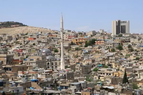 Şanlıurfa'da cadde ve sokaklarda sessizlik hakim