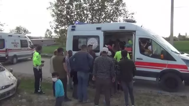 Şarampole devrilen otomobildeki 6 kişi yaralandı Şarampole devrilen otomobildeki 6 kişi yaralandı