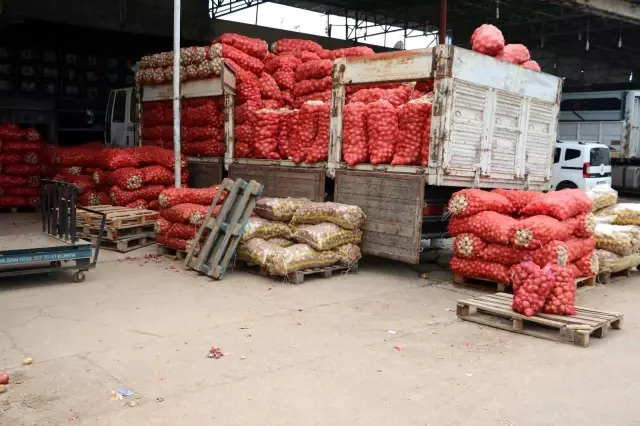 Semt pazarları yüzde 50 kapasiteyle açılsın önerisi Semt pazarları yüzde 50 kapasiteyle açılsın önerisi