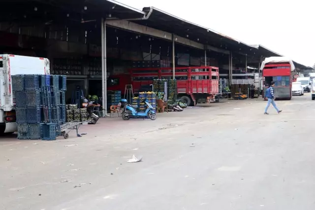 Semt pazarları yüzde 50 kapasiteyle açılsın önerisi Semt pazarları yüzde 50 kapasiteyle açılsın önerisi