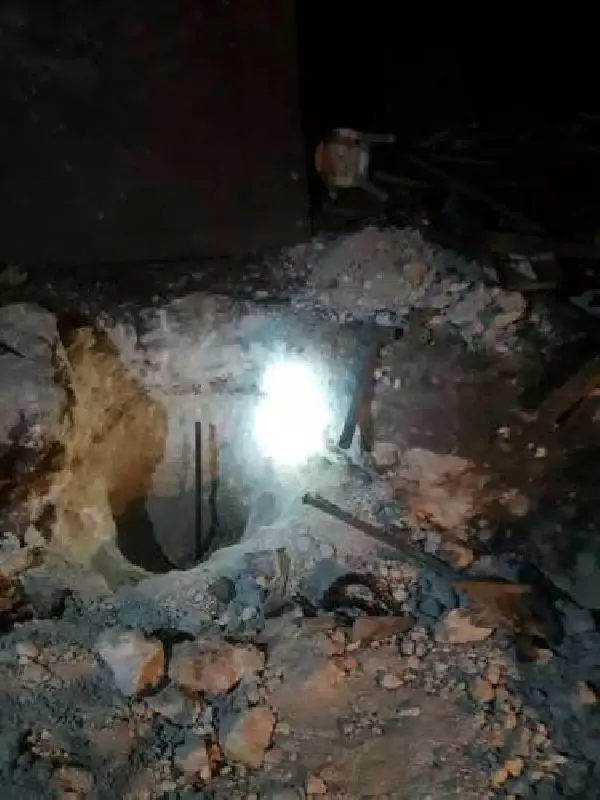 SİT alanında kaçak kazıya 2 gözaltı SİT alanında kaçak kazıya 2 gözaltı