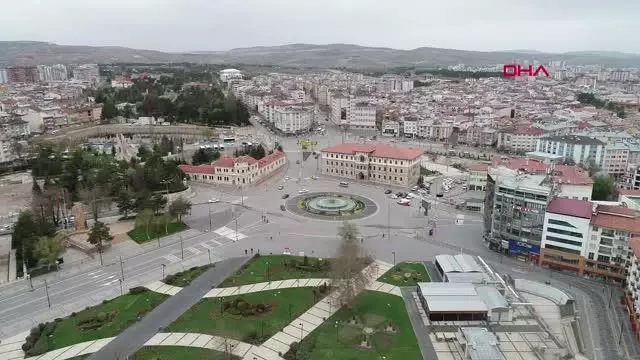 SİVAS'TA TAM KAPANMAYLA BİRLİKTE CADDE VE SOKAKLAR BOŞ KALDI SİVAS'TA TAM KAPANMAYLA BİRLİKTE CADDE VE SOKAKLAR BOŞ KALDI