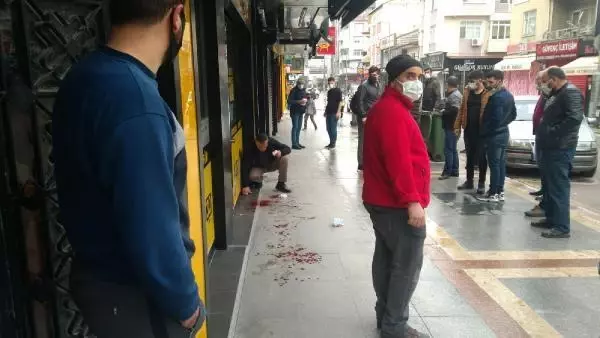 İki kişiyi sokak ortasında vuran saldırganın yeni görüntüleri ortaya çıktı İki kişiyi sokak ortasında vuran saldırganın yeni görüntüleri ortaya çıktı