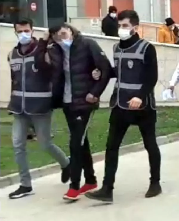 İki kişiyi sokak ortasında vuran saldırganın yeni görüntüleri ortaya çıktı İki kişiyi sokak ortasında vuran saldırganın yeni görüntüleri ortaya çıktı