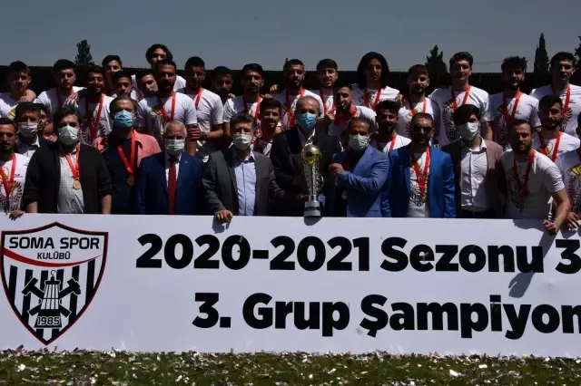 Somaspor'da şampiyonluk kupası coşkusu Somaspor'da şampiyonluk kupası coşkusu