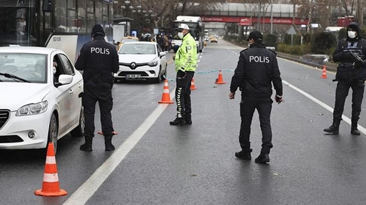 Son Dakika! Tam kapanmada görevli olan kamu personeli ve milli sporculara şehirler arası seyahatte izin belgesi muafiyeti tanındı