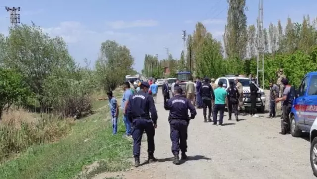 Kanala düşen Eymen'in cansız bedeni bulundu! Köylülerin iddiası ise tüyler ürpertti Kanala düşen Eymen'in cansız bedeni bulundu! Köylülerin iddiası ise tüyler ürpertti