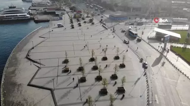 Tam kapanma sonrası Kadıköy ve Üsküdar'da meydanlar sessizliğe büründü